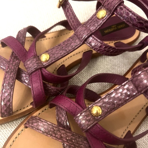 Louis Vuitton sandals - Picture 4 of 12